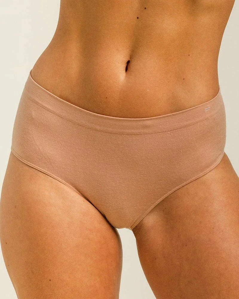 kaşındırmayan koku yapmayan merino yünü sıcak ten rengi hipster model ürün, manken üzerinde, önden
